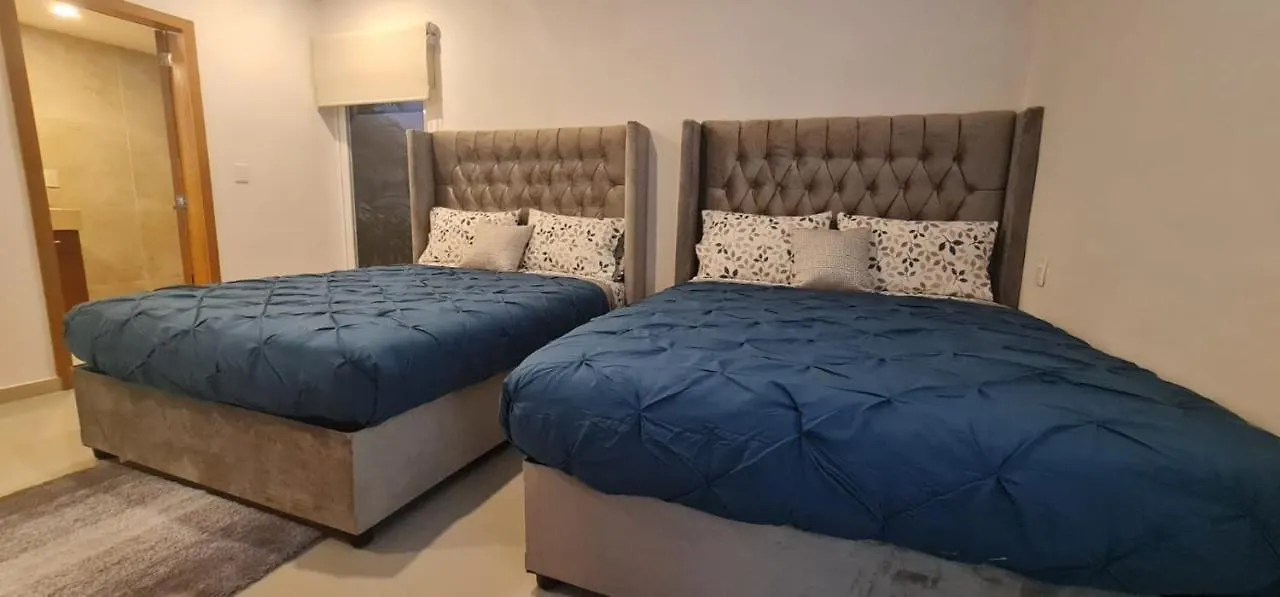 Villa Chloe. Modern 4 Rooms House With Pool Cancun