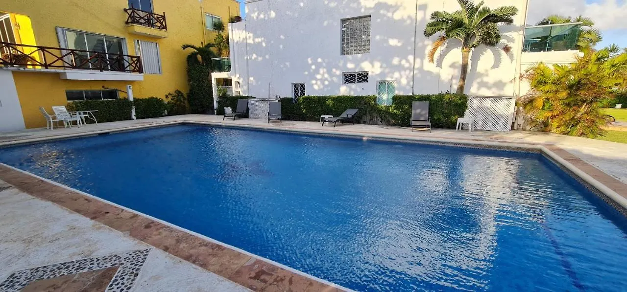 Villa Chloe. Modern 4 Rooms House With Pool Cancun