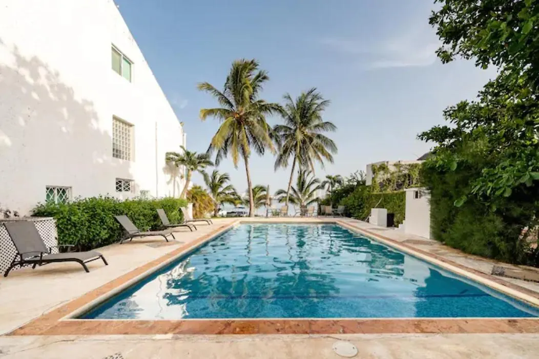 Villa Chloe. Modern 4 Rooms House With Pool Cancun Mexico