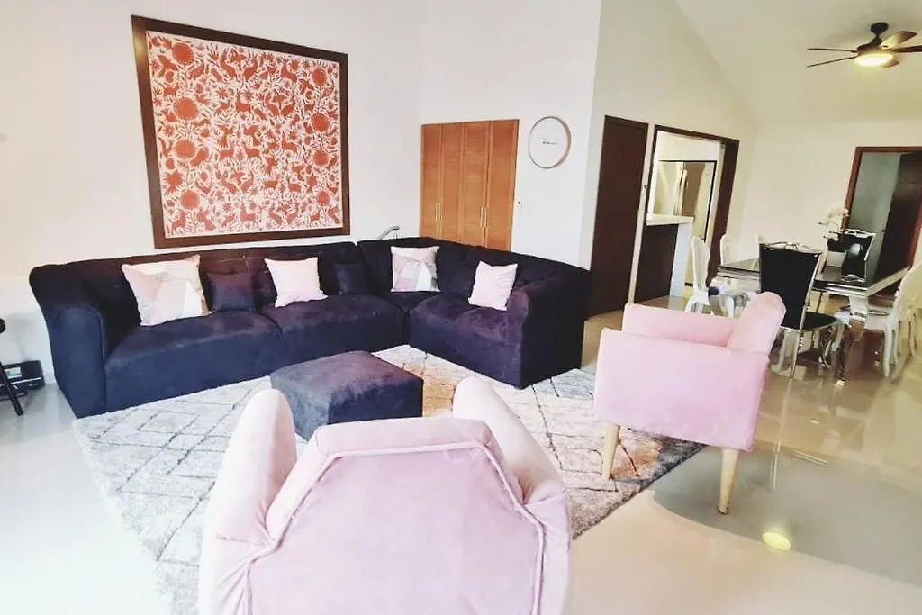 Villa Chloe. Modern 4 Rooms House With Pool Κανκούν