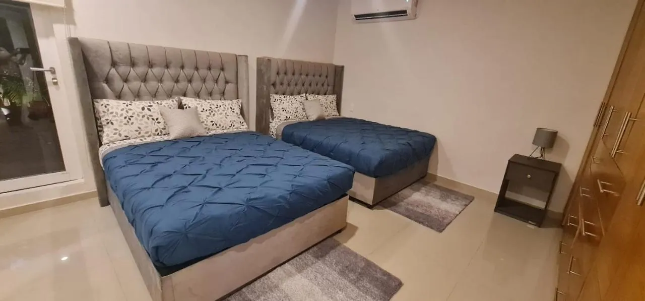 Villa Chloe. Modern 4 Rooms House With Pool Κανκούν 0*,