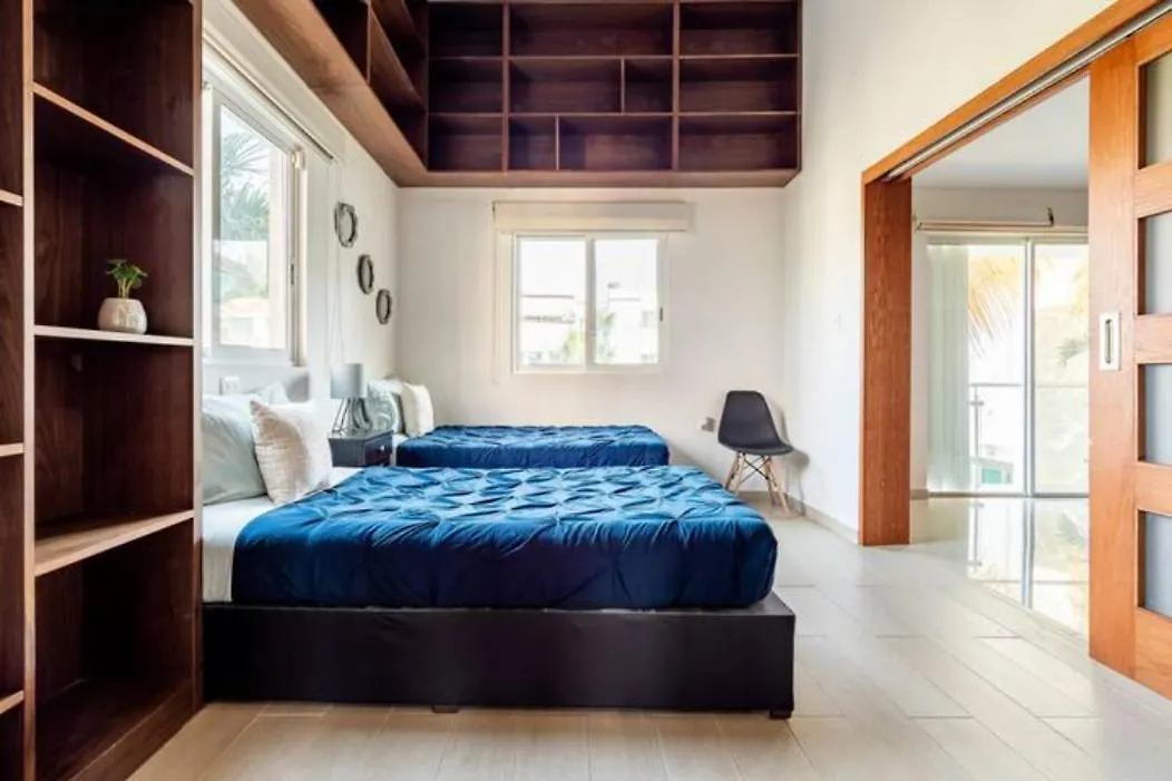 Villa Chloe. Modern 4 Rooms House With Pool Κανκούν